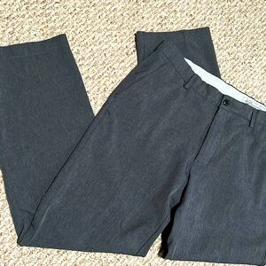 Greg Norman Golf Pants Gray High Performance Stretch Size 32 x 30